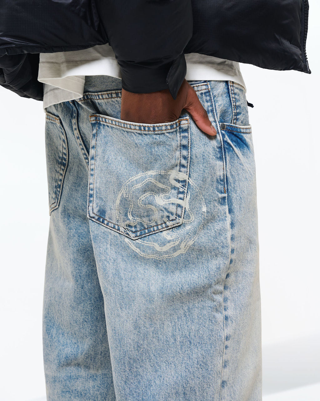 Relaxed Woven straight leg Denim