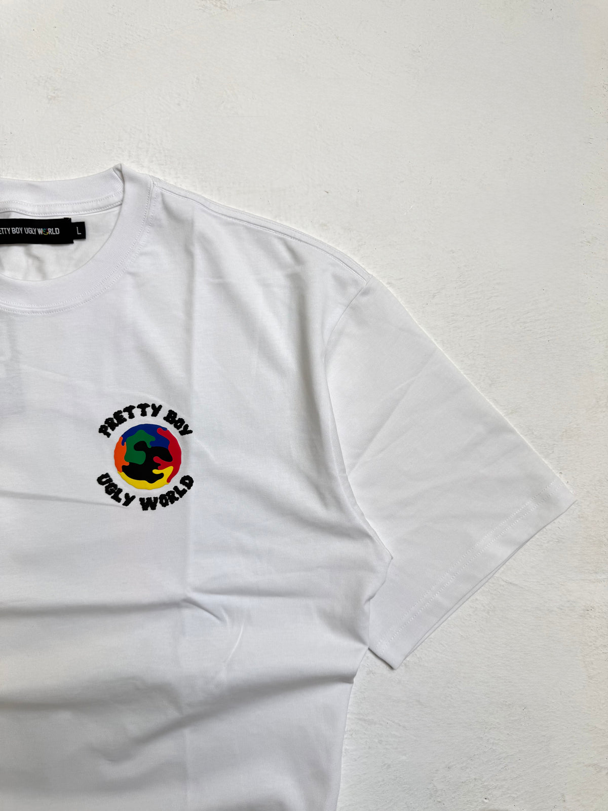 WORLD WHITE TEE