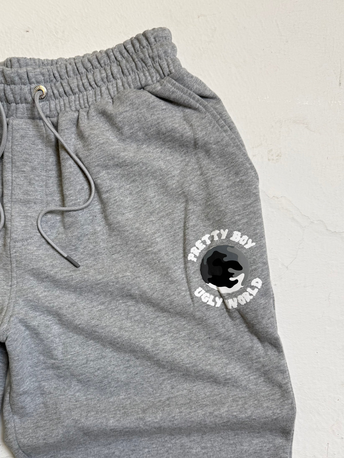 WORLD GREY/BLACK SWEATPANT